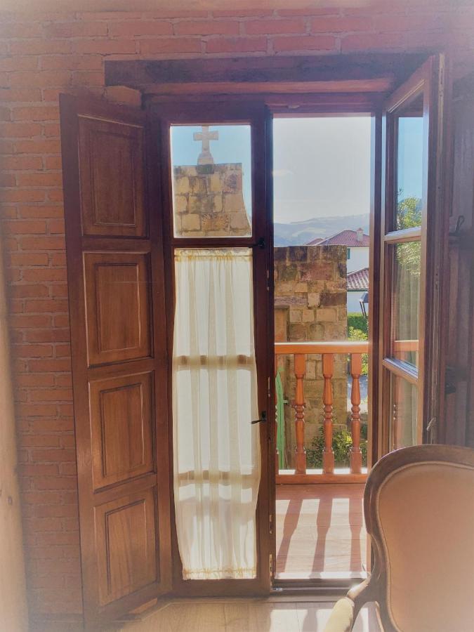 Posada La Torre De La Quintana ลีเอนโด ภายนอก รูปภาพ
