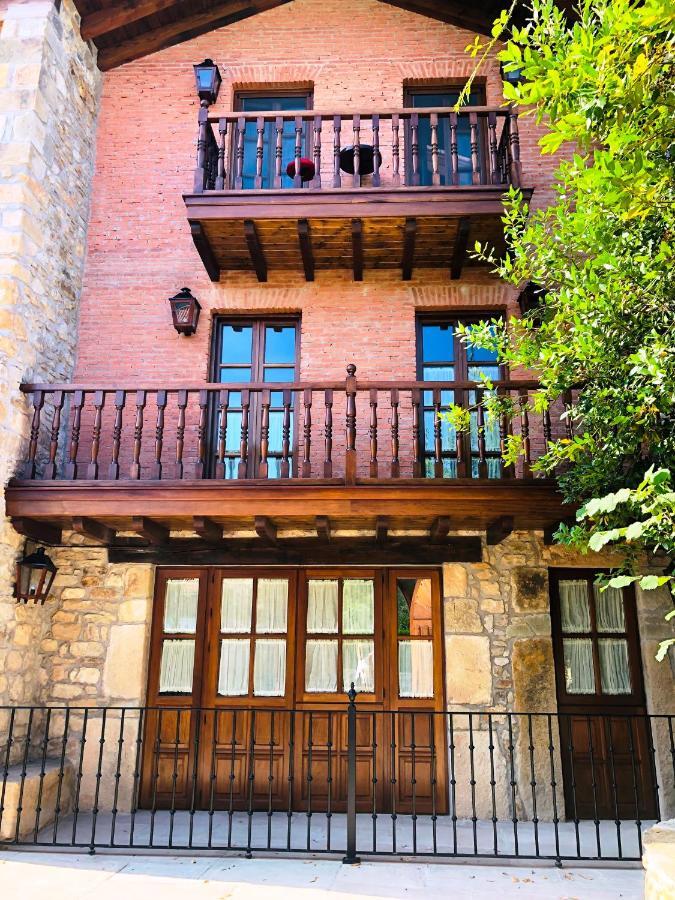 Posada La Torre De La Quintana ลีเอนโด ภายนอก รูปภาพ